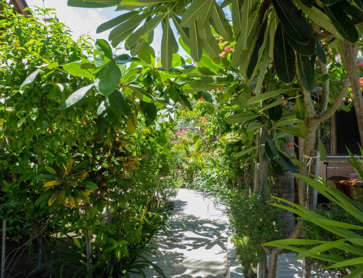 Giliranta Hotell Gili Trawangan Exteriör bild